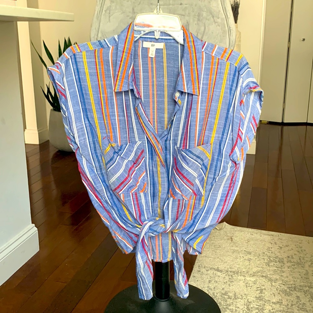 Summery tie up top